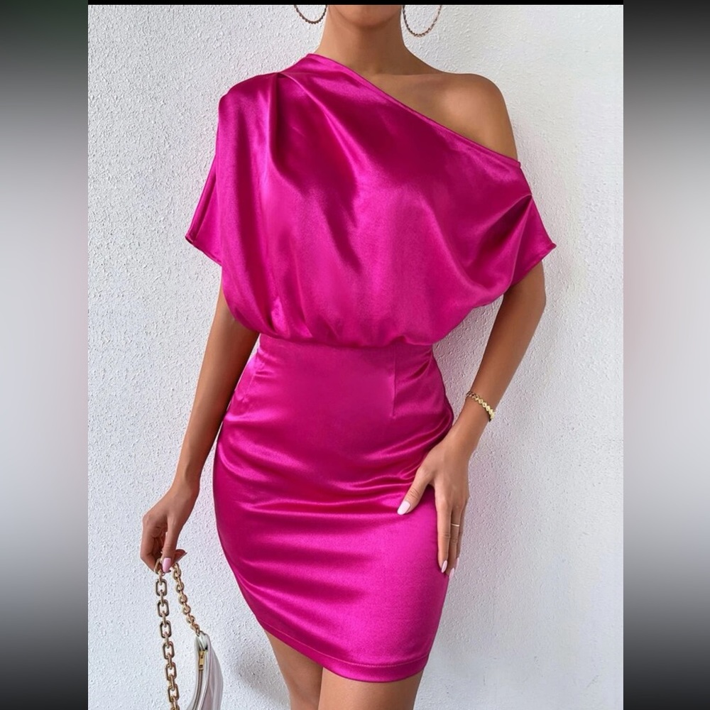 SHEIN Asymmetrical Neck Dolman Sleeve Satin Bodycon Dress (M) 6. Never worn.